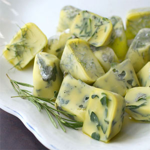 frozen-herbs-in-oil from thekitchn.com.com